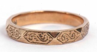 9ct gold ring, the faceted band engraved with celtic designs, 1.9 gms, size K