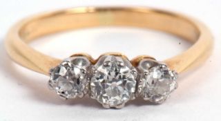 Three stone diamond ring featuring three graduated round old brilliant cut diamonds, 0.30ct app,
