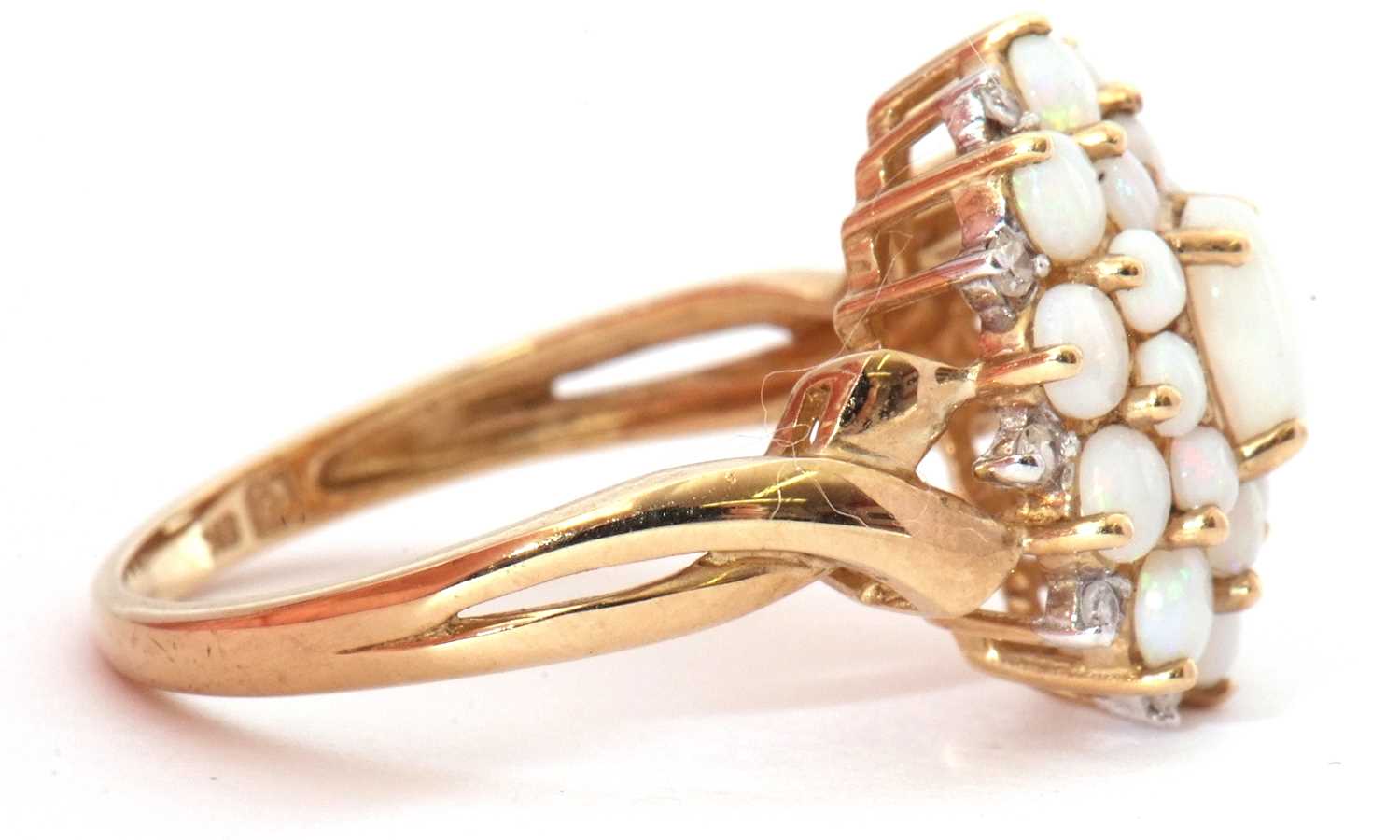 9ct gold opalescent and diamond cluster ring featuring oval and graduated round cabochon - Image 5 of 8