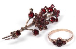 Mixed lot including a vintage garnet set spray brooch together with a small garnet set ring (a/