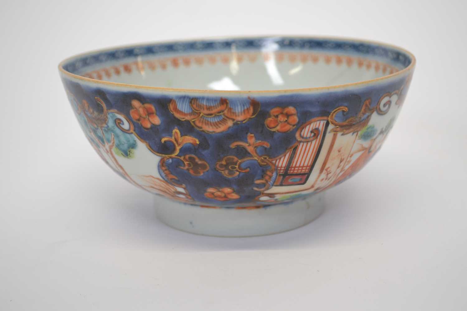 Mid 18th Century Chinese porcelain bowl with polychrome designs (af)