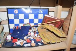 QUANTITY OF VARIOUS BASEBALL INTEREST ITEMS INCLUDING BOARD GAME, BOOK, GLOVE ETC