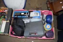 BOX CONTAINING QUANTITY OF VARIOUS GARAGE CLEARANCE ETC
