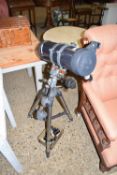 ASTRONOMICAL TELESCOPE WITH TRIPOD