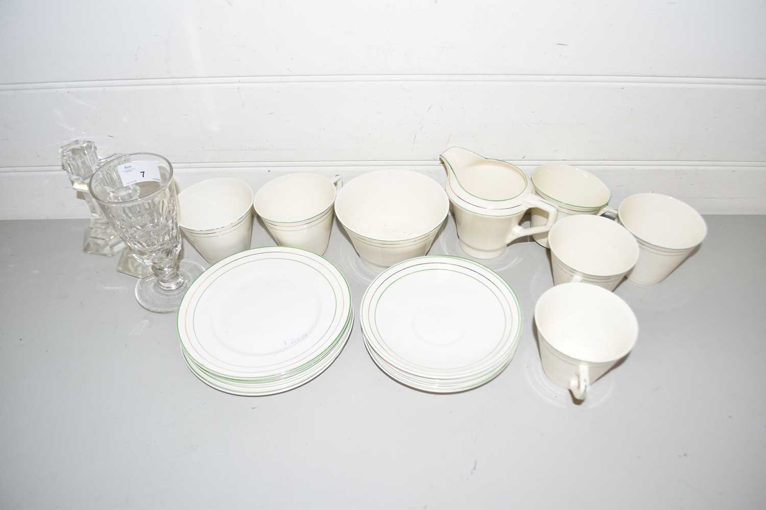 MIXED CERAMICS INCLUDING AN ART DECO STYLE PART TEASET