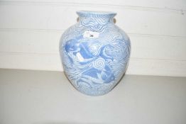 LARGE MODERN CHINESE BLUE AND WHITE VASE DECORATED WITH FISH