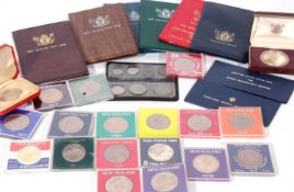 Box: Large quantity of foreign coins mainly proofs and uncirculated