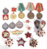 Soviet CCCP medal for courage stamped 3344220 to reverse and medal 'for battle merit', Order of
