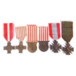 Selection of French medals including 1914 216 Croix de Guerre, Croix de Combattant, 2 x 1914-18