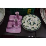 MIXED LOT: A LILAC DRESSING TABLE SET TOGETHER WITH A QUANTITY OF MASONS CHARTREUSE SIDE PLATES