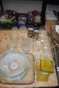 MIXED LOT: VARIOUS ASSORTED DRINKING GLASSES, KITCHEN DISHES ETC