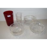 QUANTITY OF GLASS WARE, RED GLASS VASE, CUT GLASS BOWLS ETC