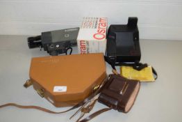 MIXED LOT OF ASSORTED CAMERAS TO INCLUDE A CHINON ZOOM CAMERA, KODAK AND OTHERS