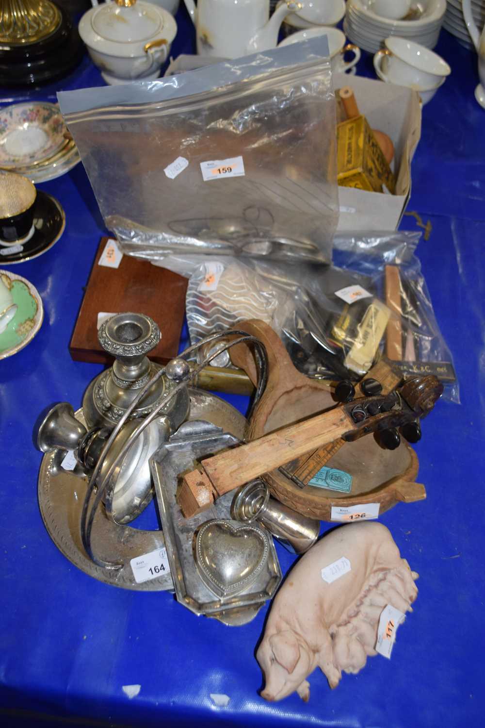 LARGE MIXED LOT VARIOUS SILVER PLATED WARES, MODEL PIG, MINIATURE CROQUET MALLETS, CASED ARTISTS