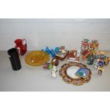 MIXED LOT: VARIOUS ASSORTED ORNAMENTS, PRESSED GLASS VICTORY JUBILEE PLATE, VARIOUS GLASS WARES ETC