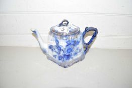 LATE 19TH CENTURY BLUE AND WHITE DESIGN TEAPOT