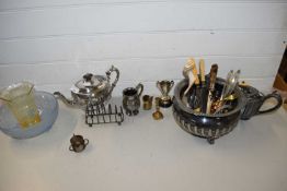 MIXED LOT: SILVER PLATED TEA WARES, CUTLERY, THREE FOOTED BOWL, TOAST RACK ETC
