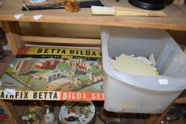 Quantity of Air Fix Betta Bilda construction toys