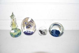 Mixed Lot: Paperweights to include Selkirk and Mdina (4)