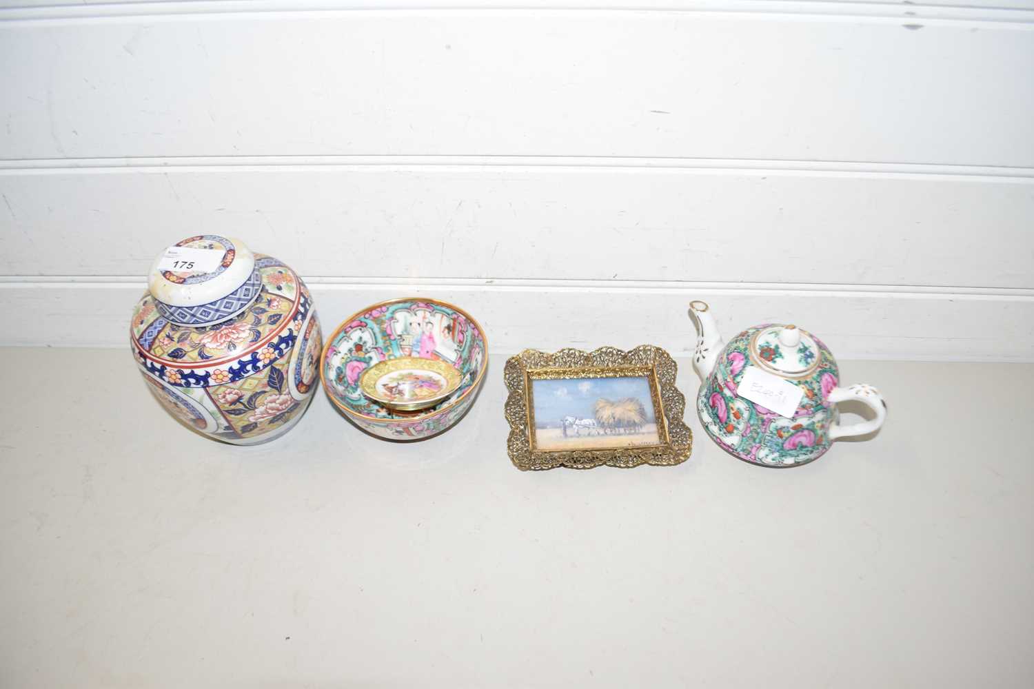 Mixed Lot: Modern Chinese ginger jar, teapot etc