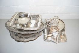 Mixed Lot: Various assorted silver plated serving dishes, cruet and other items