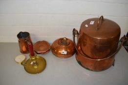 Mixed Lot: Copper coal bucket together with various other copper and brass wares