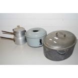 Mixed Lot: Various vintage aluminium and iron cooking pots