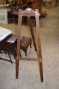 Folding artists easel