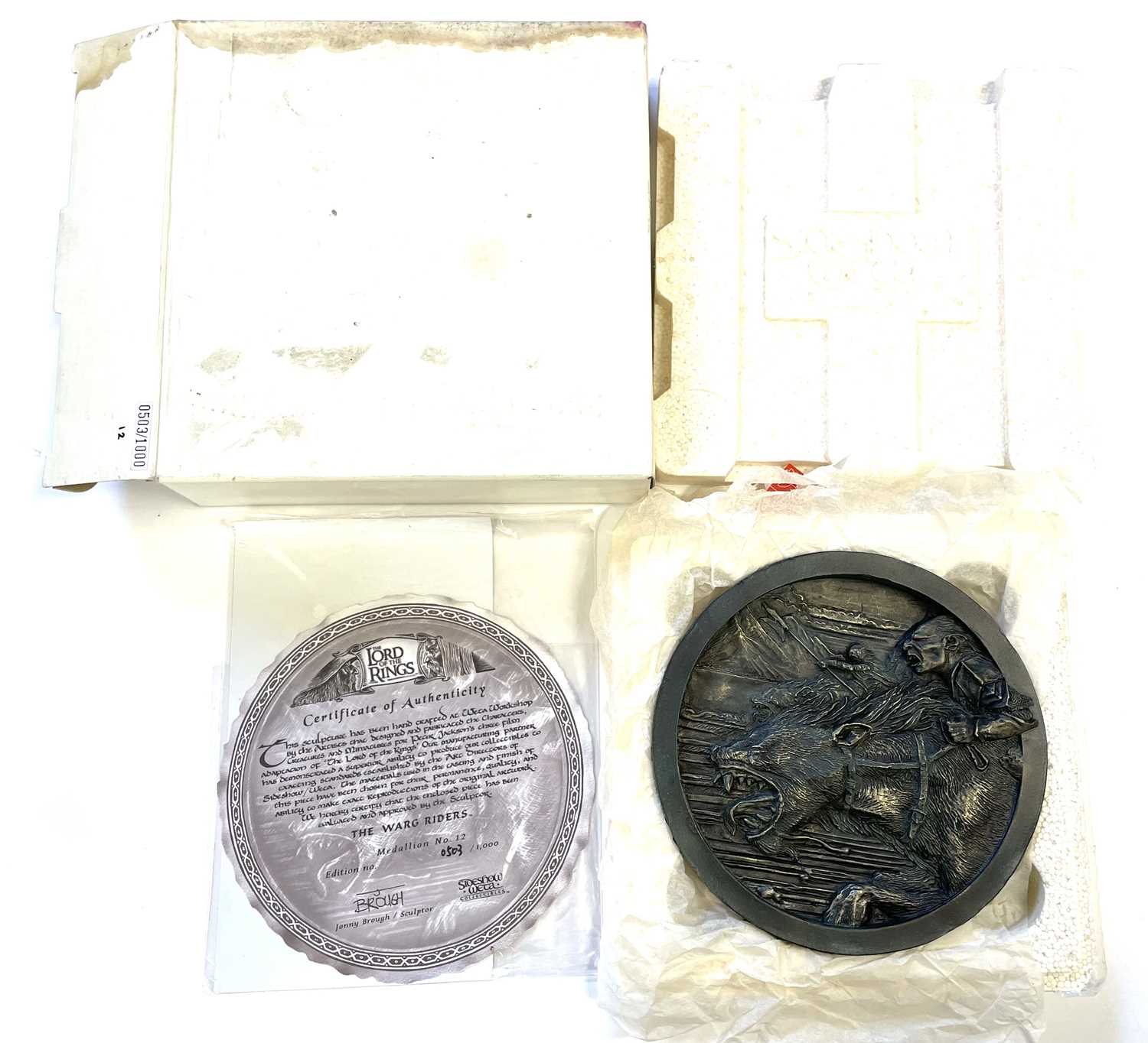Sideshow Weta Lord of the Rings medallion - The Orcs of Moria, 424/10,000, in original box/packaging - Image 2 of 2