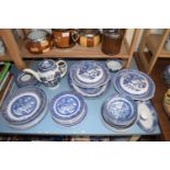 Quantity of Willow pattern tea and tables wares, various makers