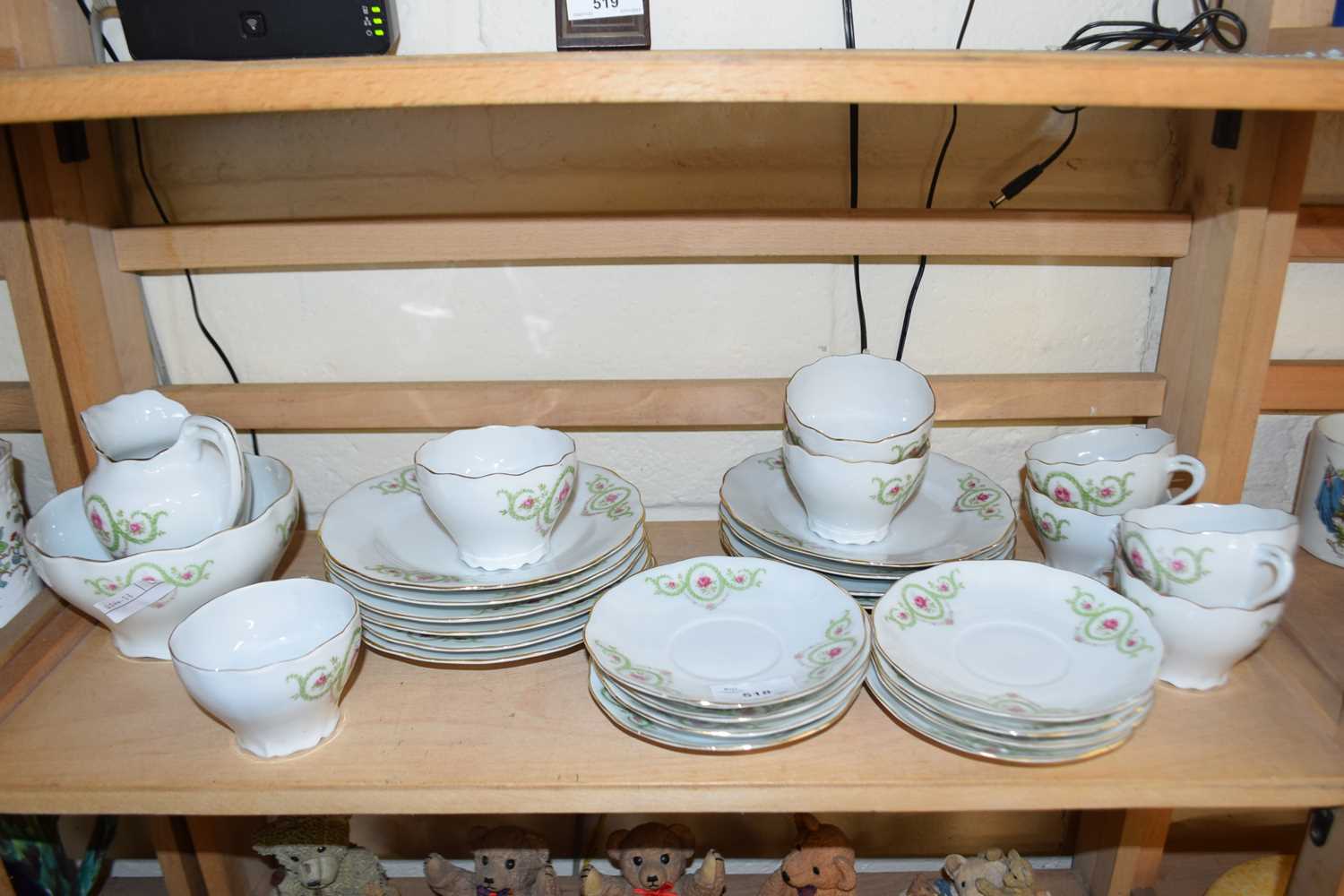 Quantity of early 20th Century floral teaset