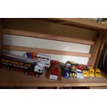 Mixed Lot: Various assorted toy vehicles to include lorries