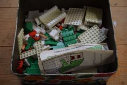Quantity of plastic building blocks