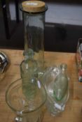 Mixed Lot: Various assorted glass wares to include vintage bottles, spaghetti jar etc