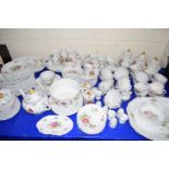 Large quantity of Copeland Spode Luneville dinner wares