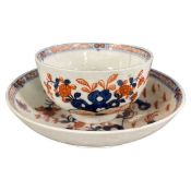 Lowestoft porcelain tea bowl and saucer in the two bird pattern (hairline to tea bowl)