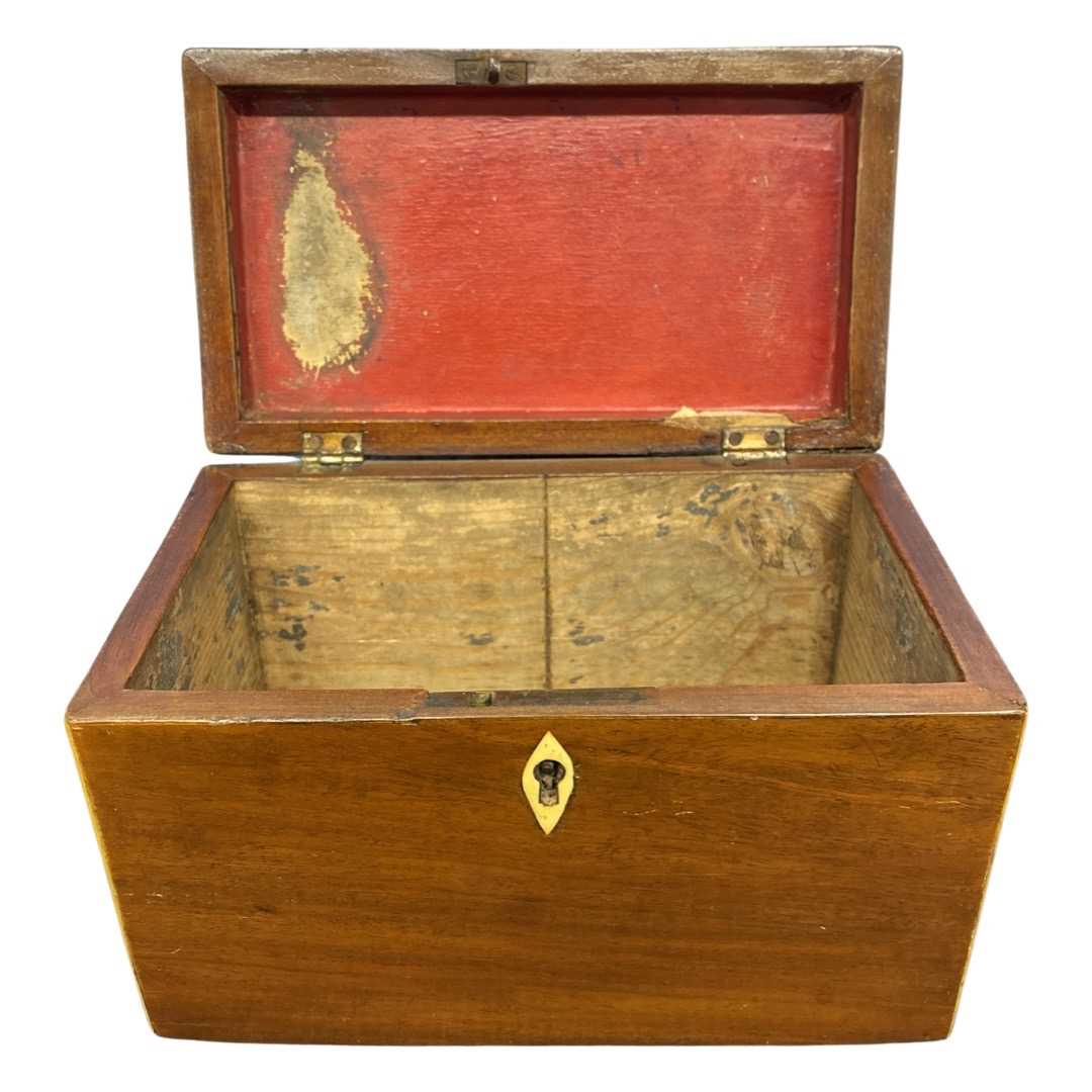 Small mahogany box - Image 2 of 2