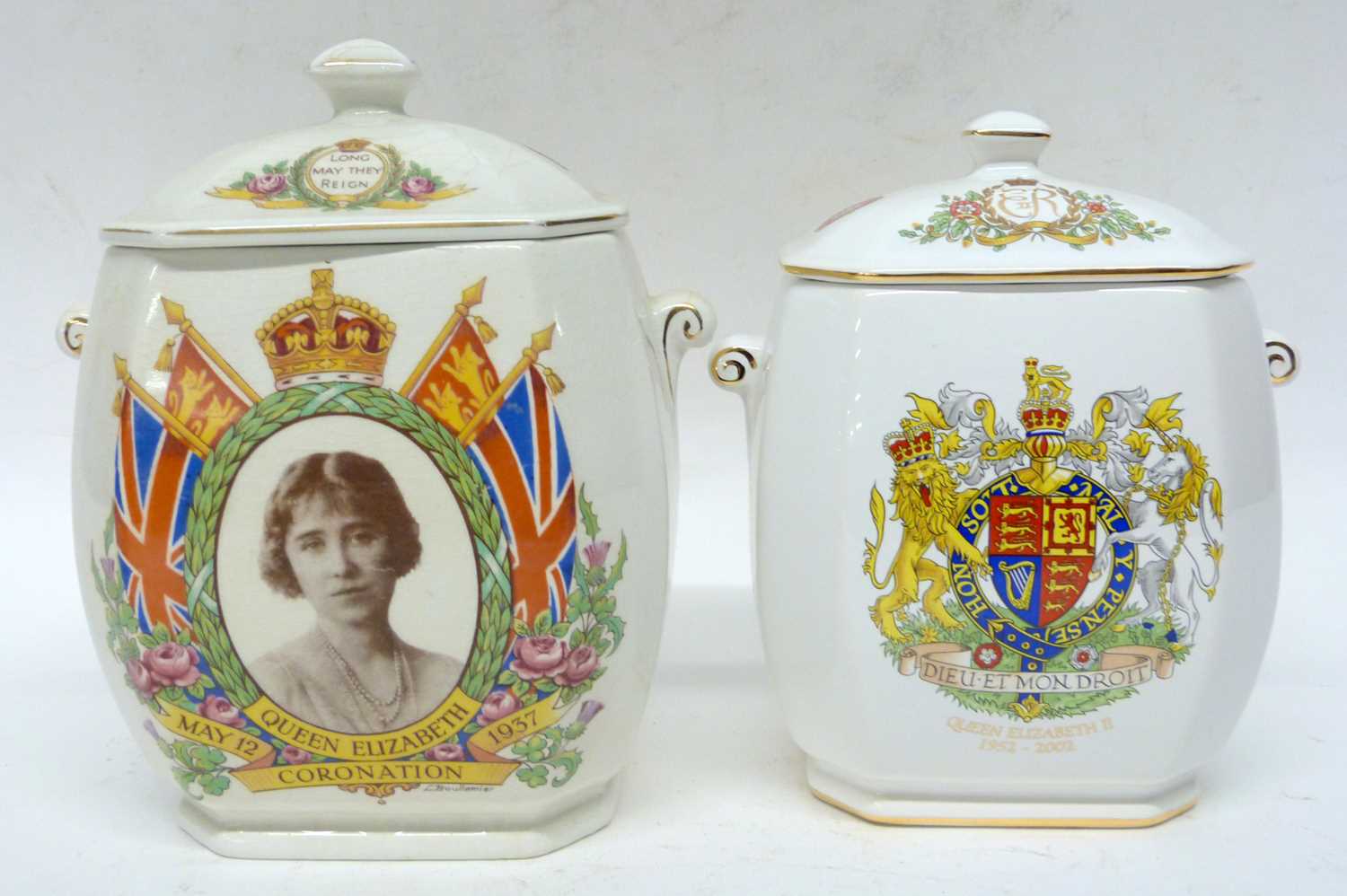 Two biscuit barrels, one to commemorate the Jubilee of the late Queen Elizabeth, a further one to - Image 11 of 14