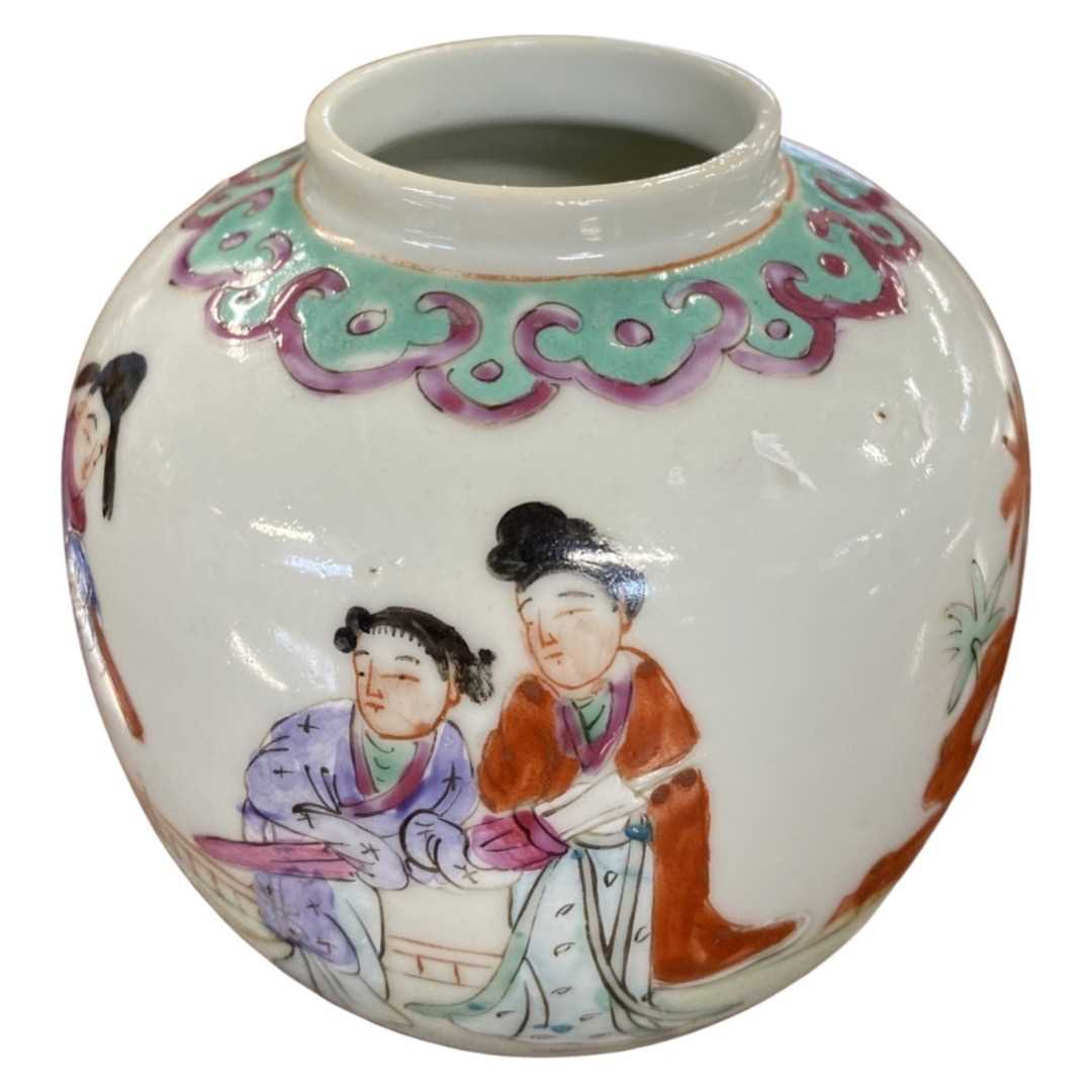 Chinese jar with polychrome design of Chinese figures (cover lacking)