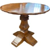 Good quality reproduction oak pedestal table with circular top over a heavy gauge square pedestal