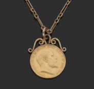 Edward VII sovereign dated 1907 framed in a pendant mount suspended from a 15ct marked trombone link