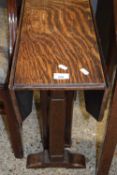 20th Century small oak drop leaf occasional table