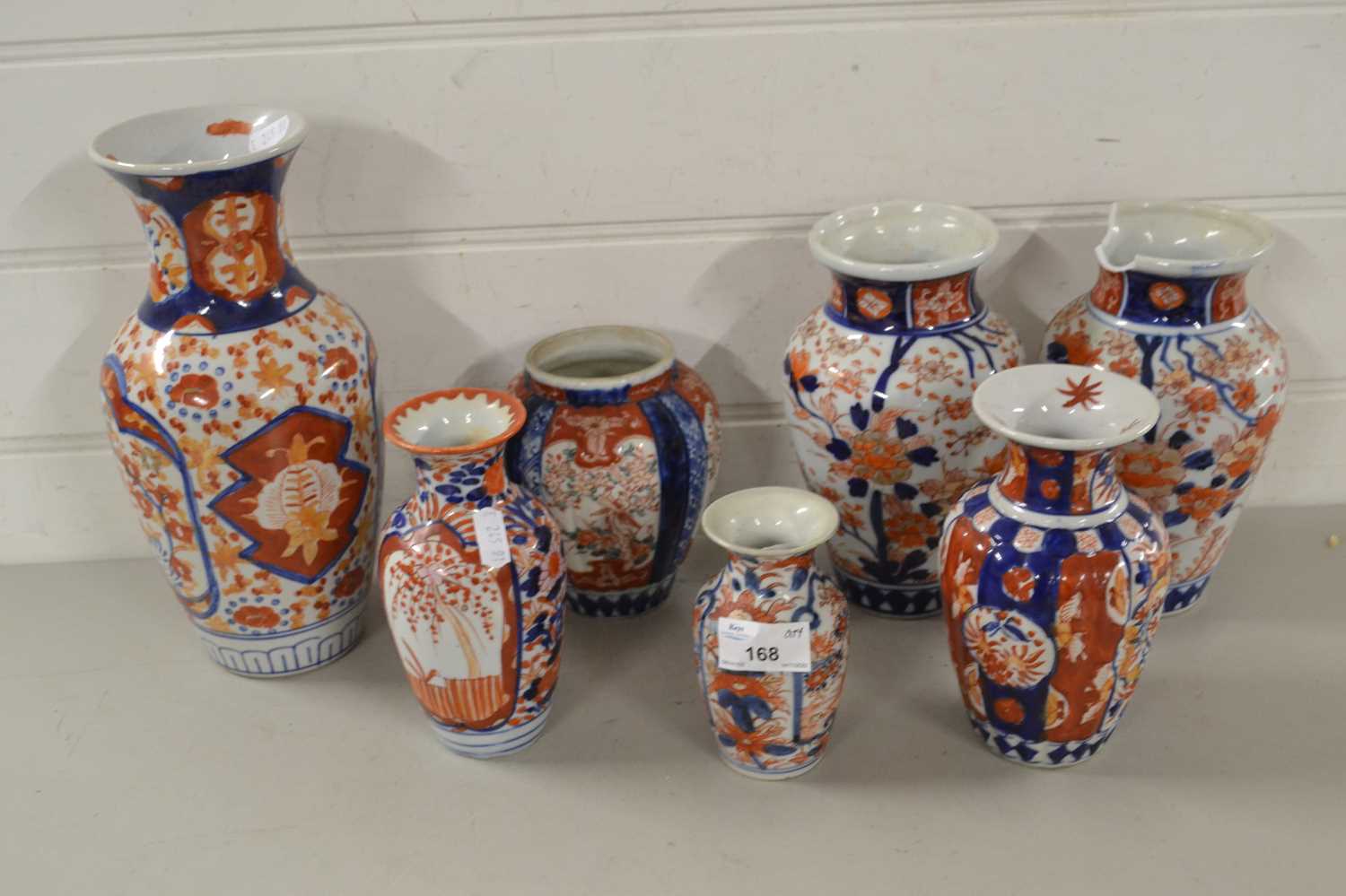 Mixed Lot: Various Imari vases