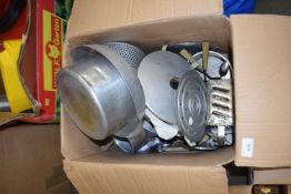 Box of assorted kitchen wares