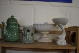 Mixed Lot: Pedestal bowls, teapot etc