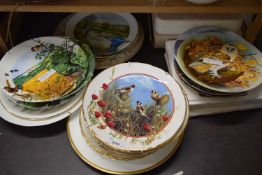Collection of bird decorated plates to include Royal Doulton and Coalport