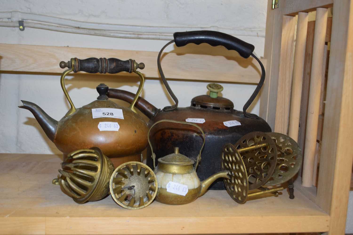 Mixed Lot: Copper and brass wares to include kettles