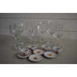 Mixed Lot: Drinking glasses and miniature cups and saucers