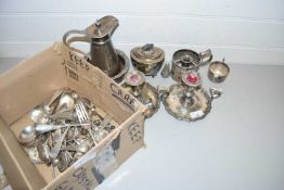 Mixed Lot: Silver plated chamber sticks, sugar basin, assorted cutlery etc