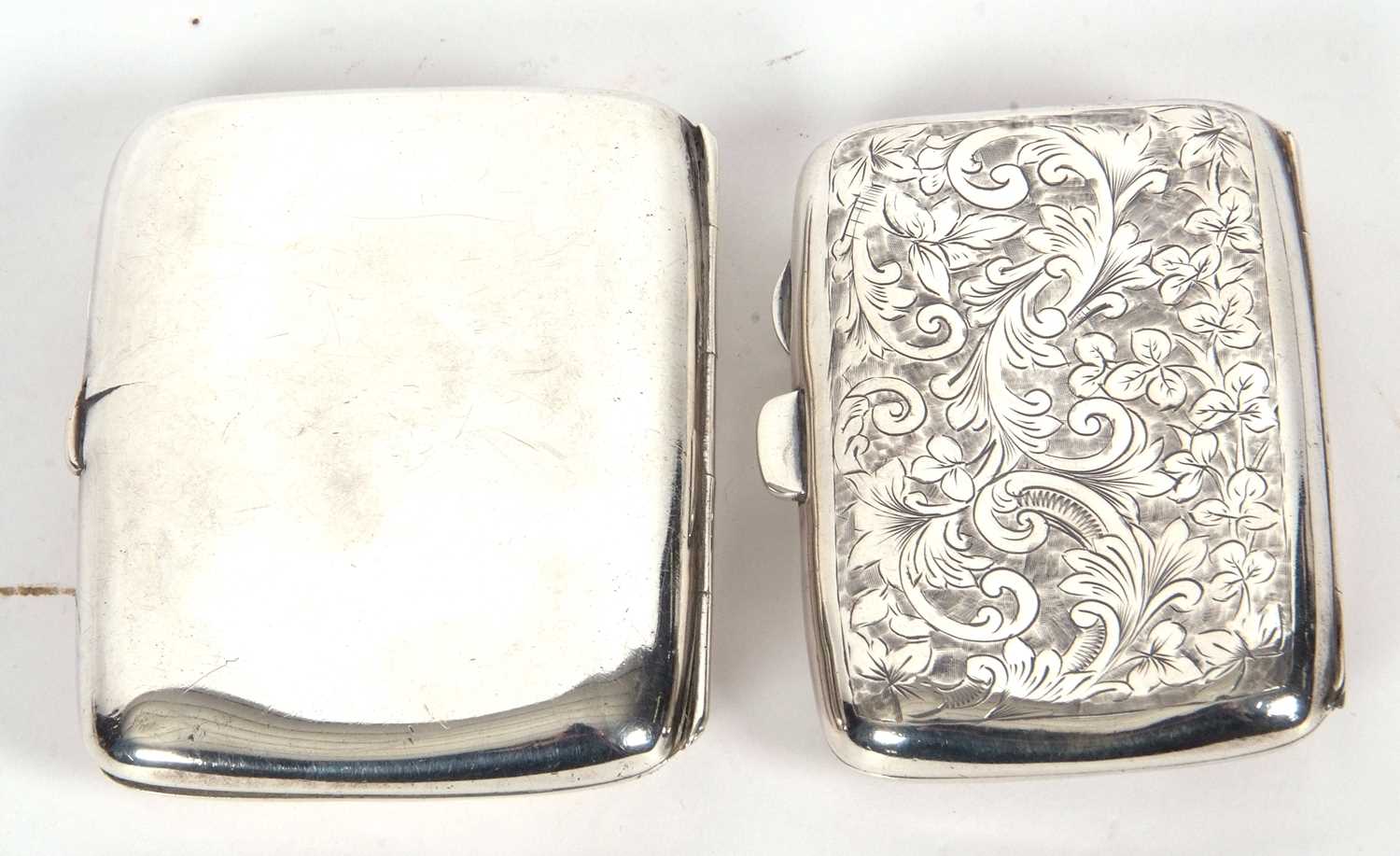 Mixed Lot: Small Edwardian silver cigarette case of curved rectangular form, foliate engraved and - Image 2 of 4